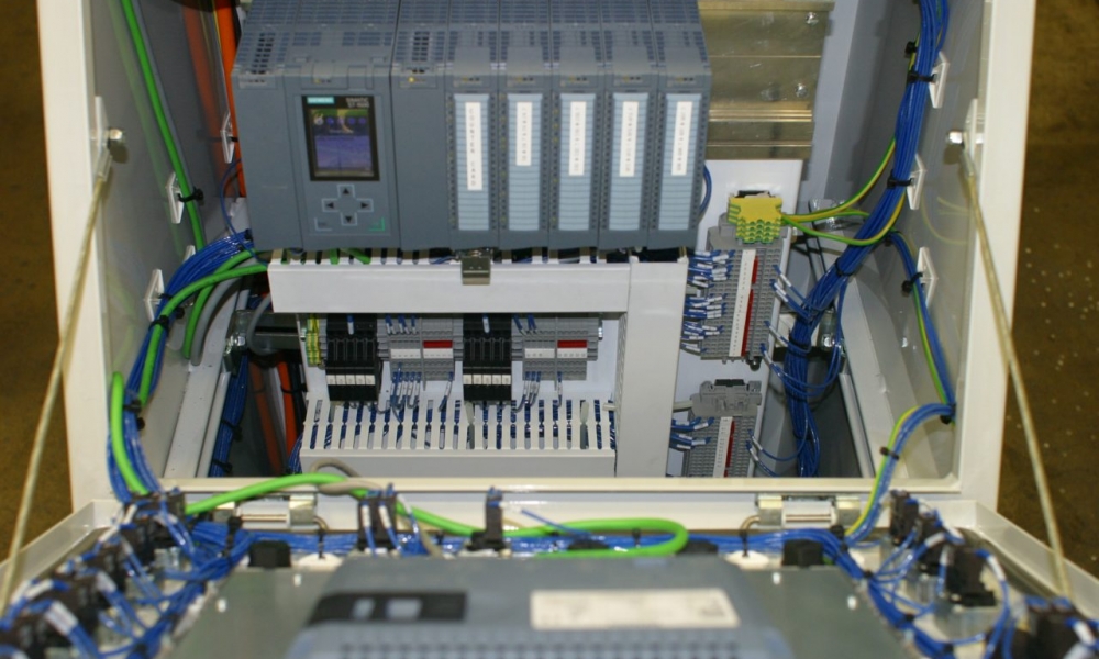 PLC ve Dağıtılmış I/O Sistemleri Otomasyonu